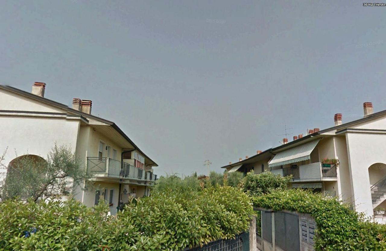 Garda View Apartment Cavalcaselle Exteriör bild
